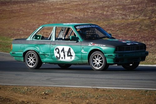 Illustration for article titled The Top 152 Lemons Of The 24 Hours Of LeMons Arse Freeze-A-Palooza 2009!